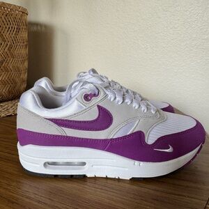 NEW Nike Air Max 1 '87 Bold Berry (Women's)